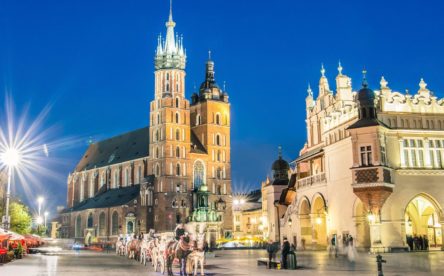Автобусный тур в Польшу на Новый год без ночных переездов Новый год в сердце Кракова