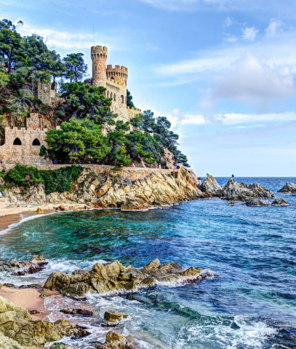 Автобусный тур в Европу + пляжный отдых в Испании Европейские столицы и Замки Луары + отдых в Испании